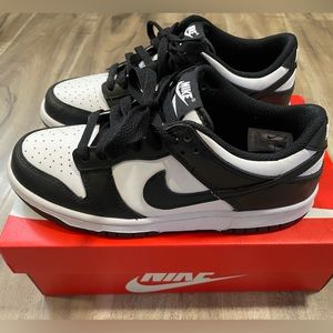 Nike Panda Dunks